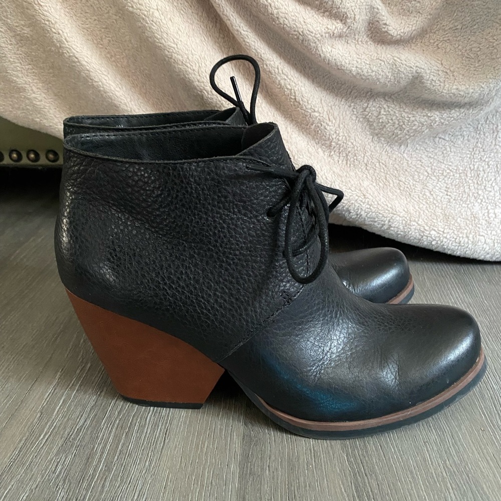 Korks by Kork-Ease Women's Leather
Block Heel Roana Ankle Boots Size 9